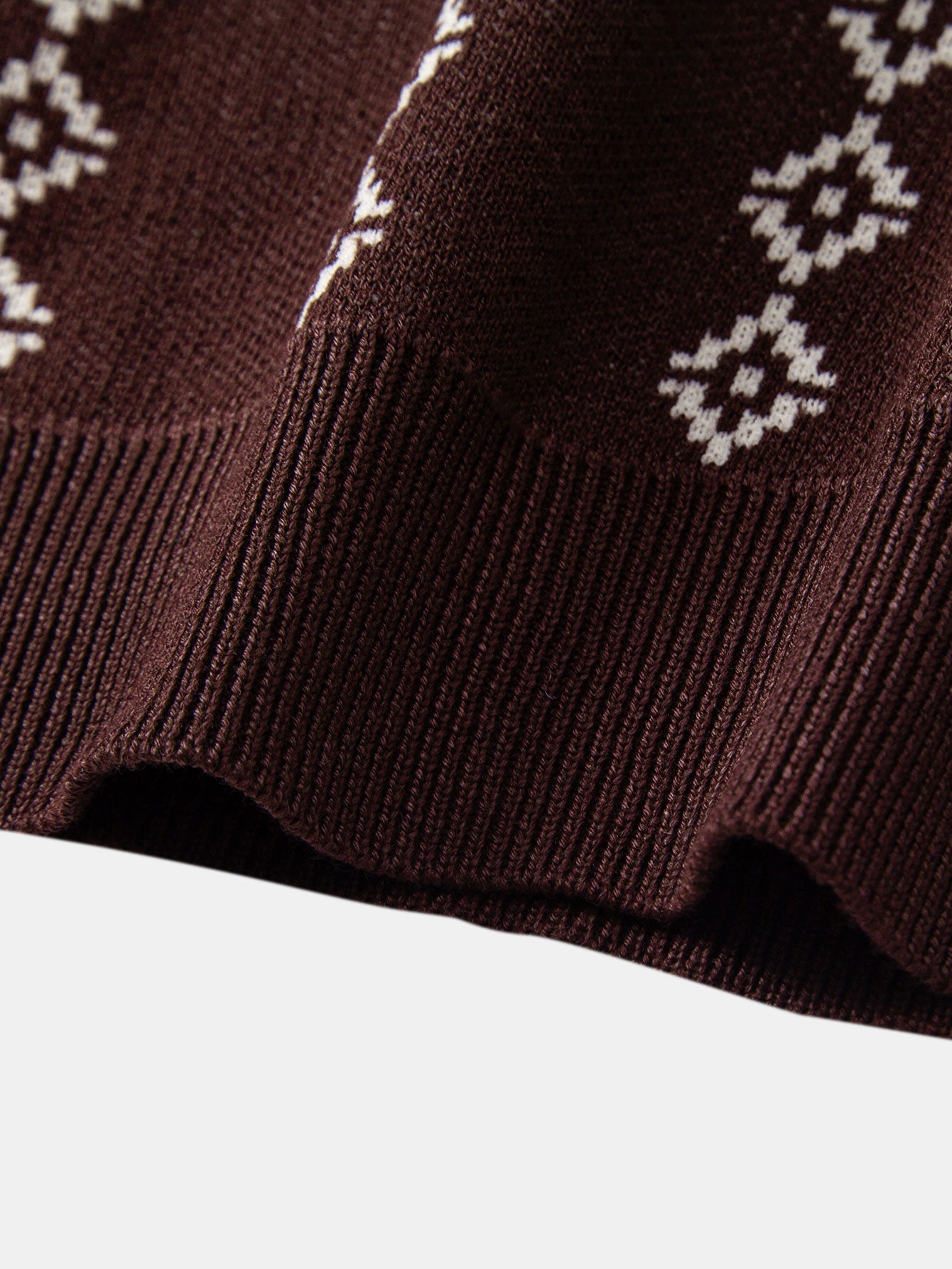 V-Neck Polo in Geometric Knit