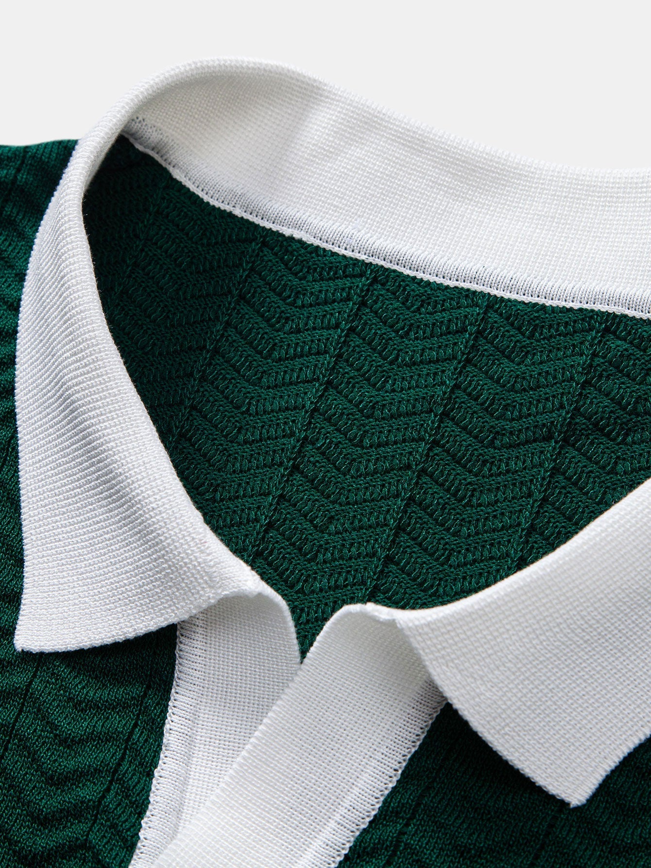Textured Contrast V-Neck Polo & Slim-Fit Trousers