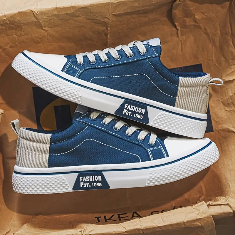 Camden Canvas Trainers™