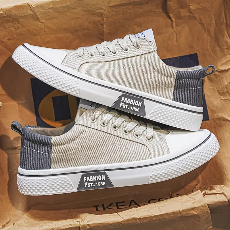 Camden Canvas Trainers™