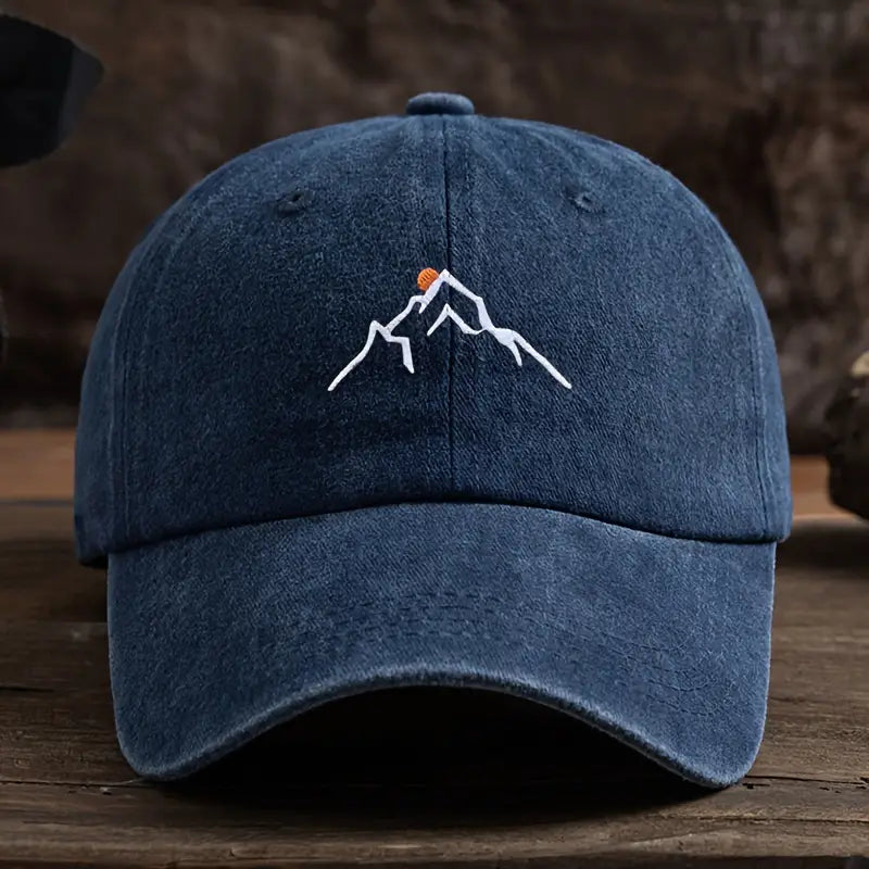 Savrani™ | Baseball cap with mountain embroidery