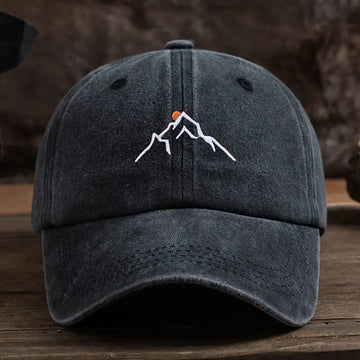 Savrani™ | Baseball cap with mountain embroidery
